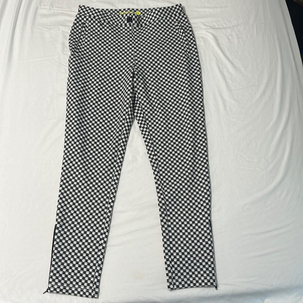 NWOT- Betabrand catstooth medium